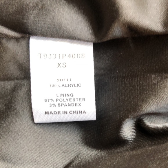 Tart Collection Faux Fur Vest - Picture 10 of 14